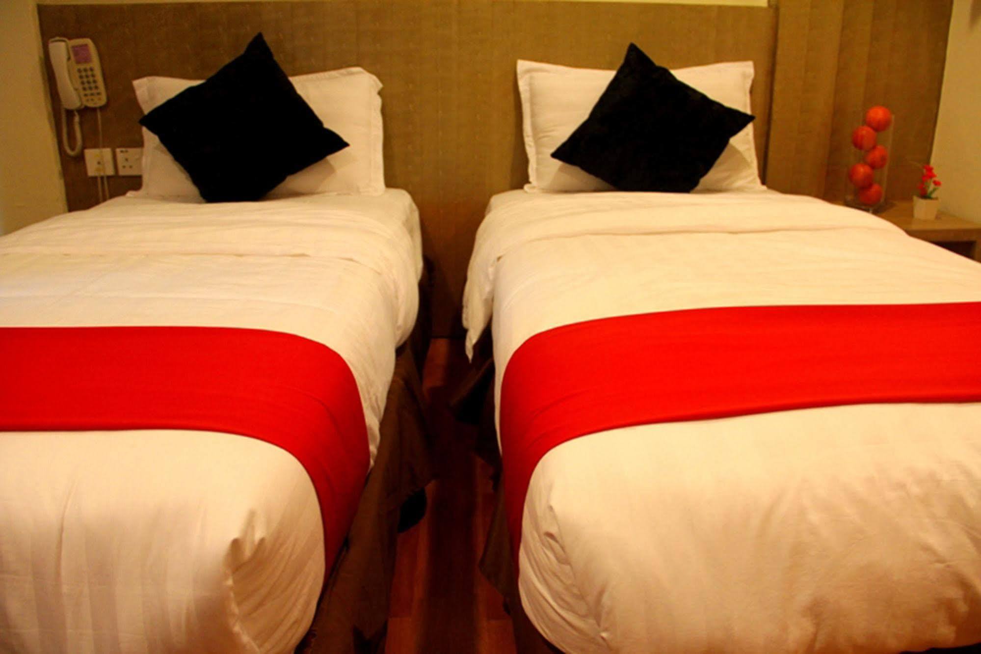 906 Hotel Melaka Raya Экстерьер фото